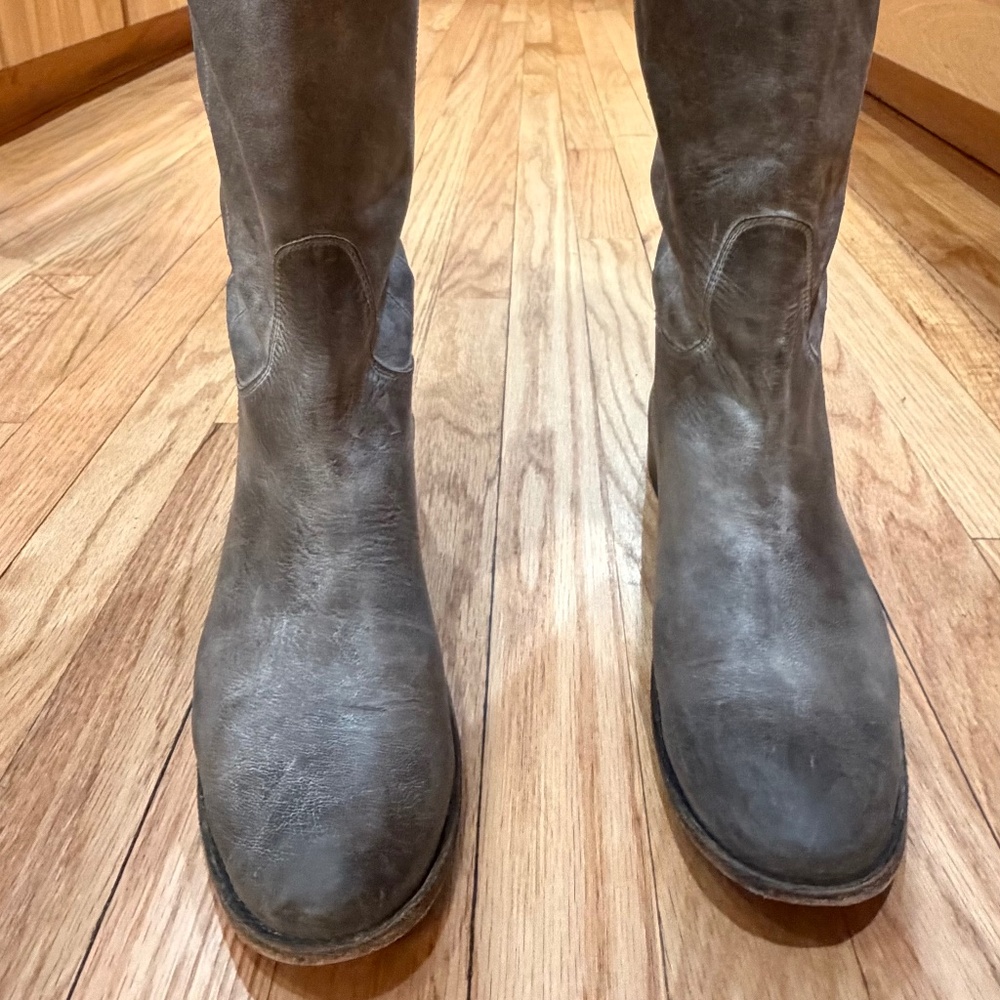 Frye Boots riding women's grey size 9
